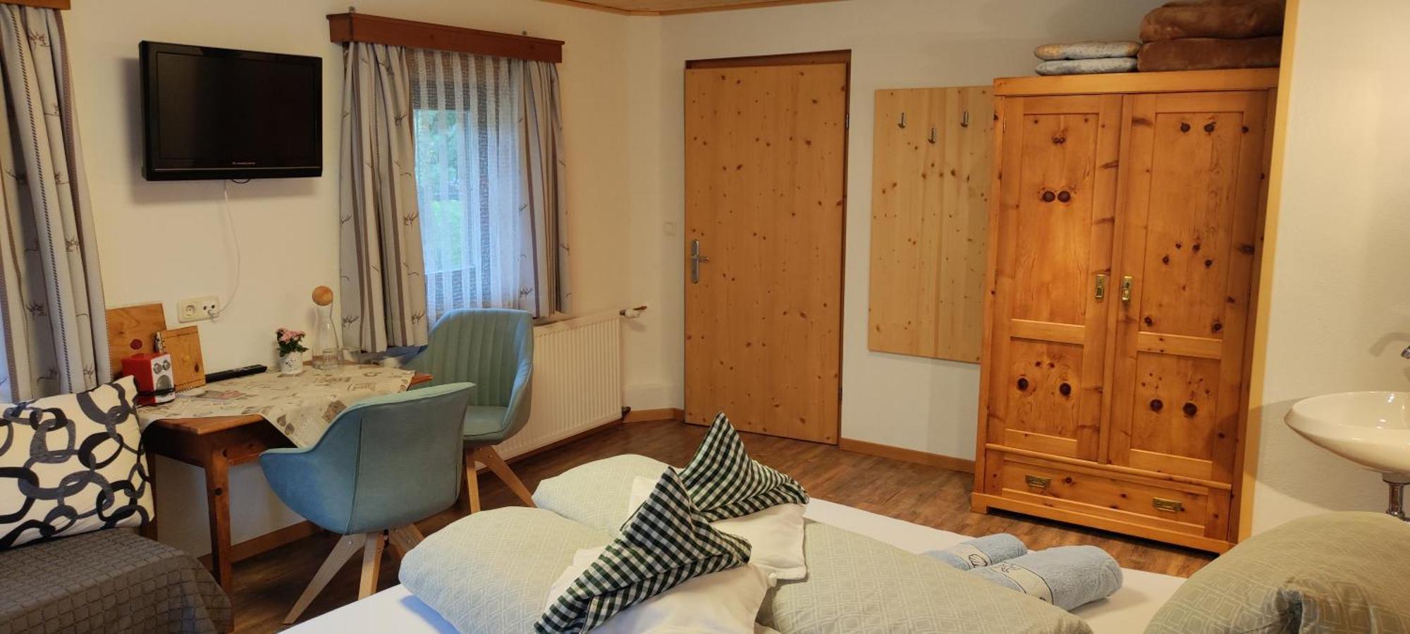 Pension Fuerhapter Mit Bio- Bauernhof Sankt Jakob in Defereggen Luaran gambar
