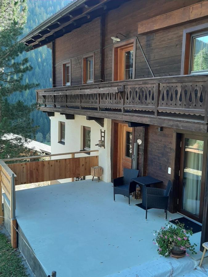 Pension Fuerhapter Mit Bio- Bauernhof Sankt Jakob in Defereggen Luaran gambar